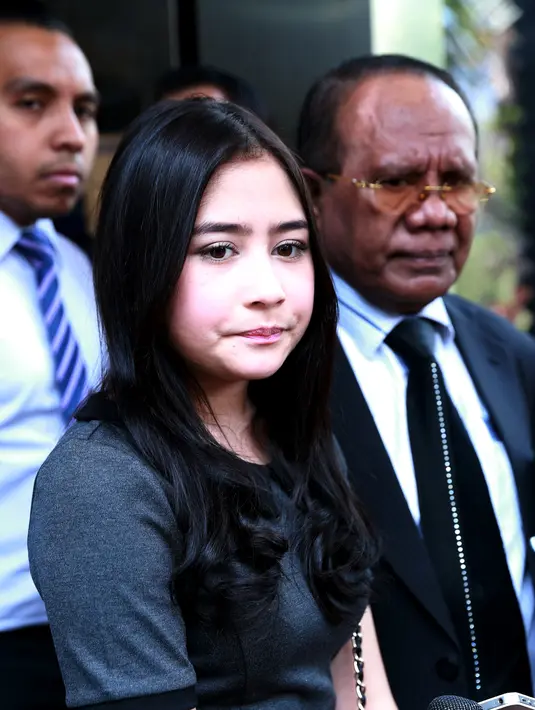 Hari ini Prilly Latuconsina diajukan 20 pertanyaan oleh penyidik. (Wimbarsana/Bintang.com)