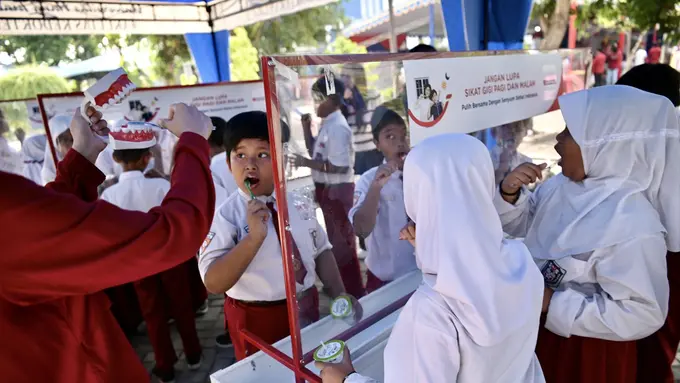 Highlight Bulan Kesehatan Gigi Nasional 2023, Pepsodent Ajak Keluarga Surabaya Biasakan Sikat Gigi Sebelum Tidur dan Konsultasi Rutin ke Dokter Gigi