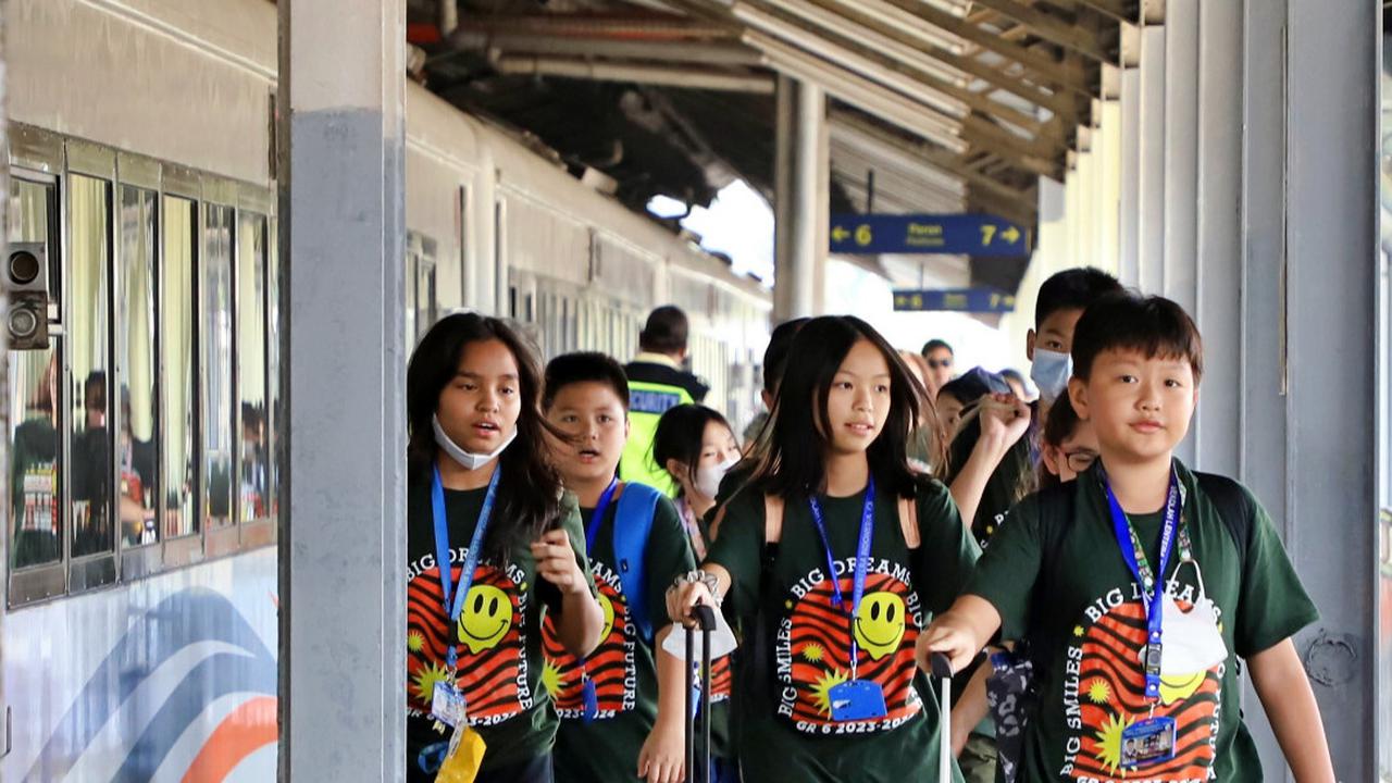 14 Juta Orang Bepergian Naik Kereta Api Selama Libur Natal dan Tahun Baru, Ini Pesan Menhub