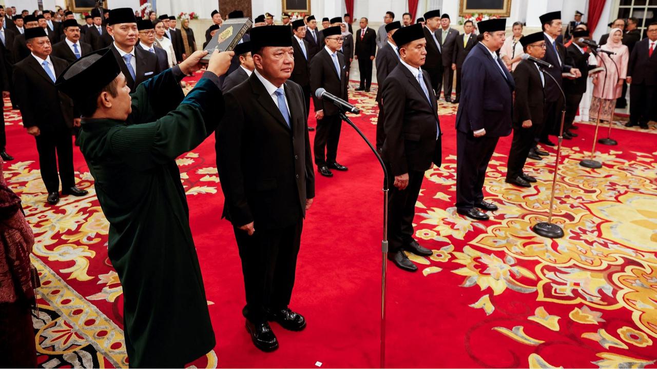 Prabowo lantik menteri di Istana Kepresidenan