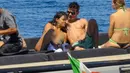 Zac Efron dan Michelle Rodriguez liburan di Porto Cervo, Pulau Sardinia, Italia, Selasa (8/7/2014) (mzn.com)