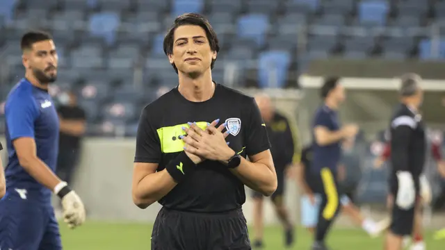 Sapir Berman, wasit sepak bola transgender pertama Israel