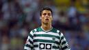 Sporting Lisbon. Di awal kariernya, Cristiano Ronaldo memperkuat Sporting Lisbon selama 1 musim pada 2002/2003. Ia mampu mencetak 5 gol dan 6 assist dari total 31 laga di semua ajang kompetisi. (marca.com)