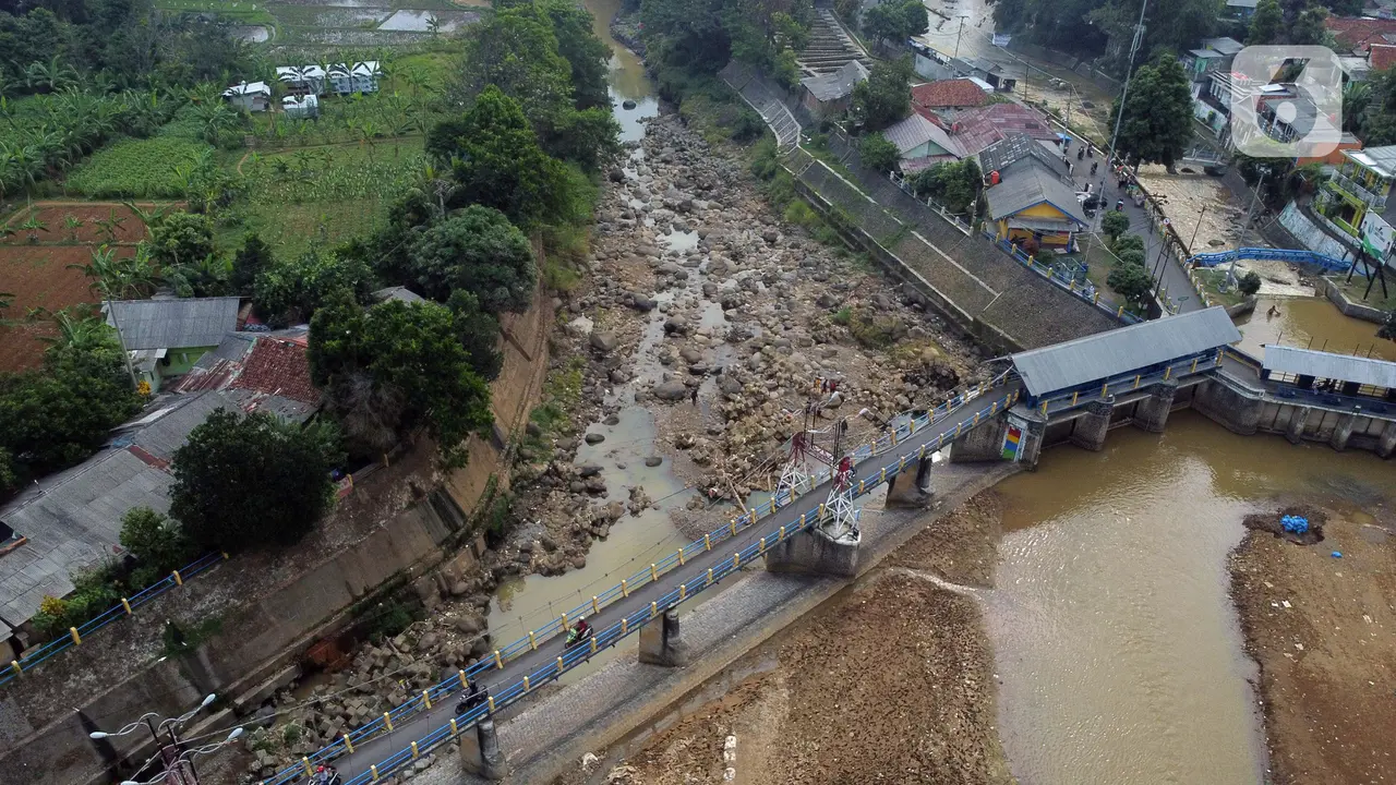 Masuk Musim Kemarau, Debit Air Bendung Katulampa Terus Menyusut