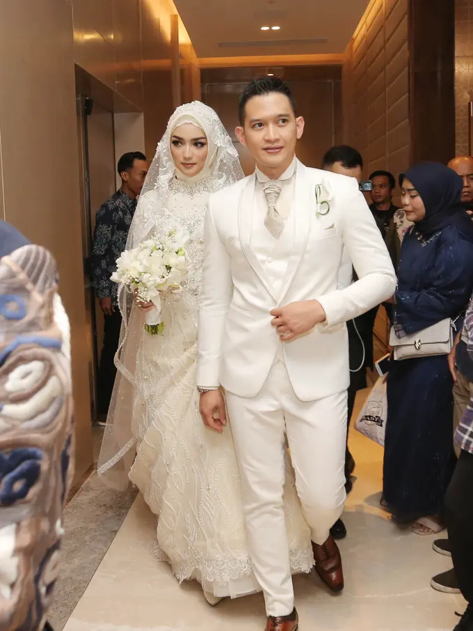 [Fimela] Citra Kirana dan Rezky Aditya