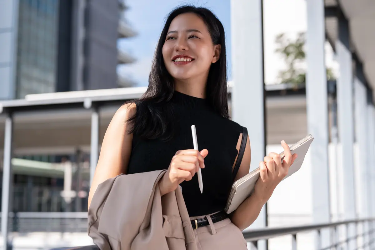 wanita juni berjuang sendiri