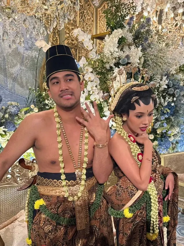 Anggika Bolsterli dan Omar