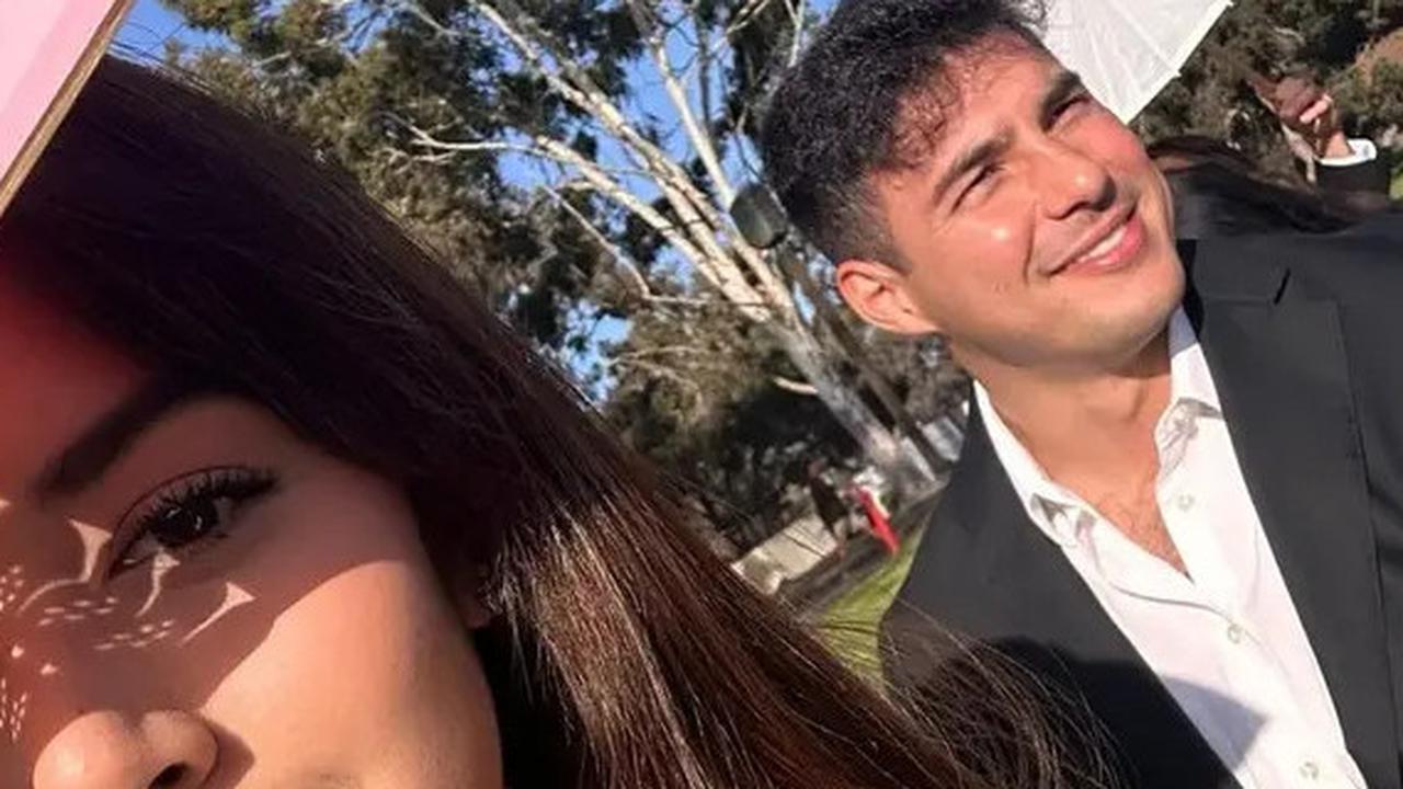 7 Potret Upacara Pernikahan Aurelie Moeremans dan Tyler Bigenho, Berlangsung Sederhana di California