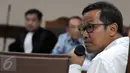Pemred Indopos, Muhammad Noer Sardono alias Don Kardono menjadi saksi di Pengadilan Tipikor dengan terdakwa Jero Wacik, Jakarta, Senin (16/11/2015). Don Kardono membenarkan adanya dana untuk biaya pencintraan Jero Wacik. (Liputan6.com/Helmi Afandi)