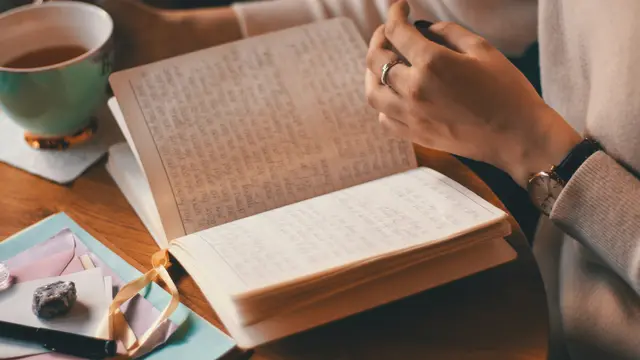 ilustrasi jenis gurindam/Alina Vilchenko/pexels