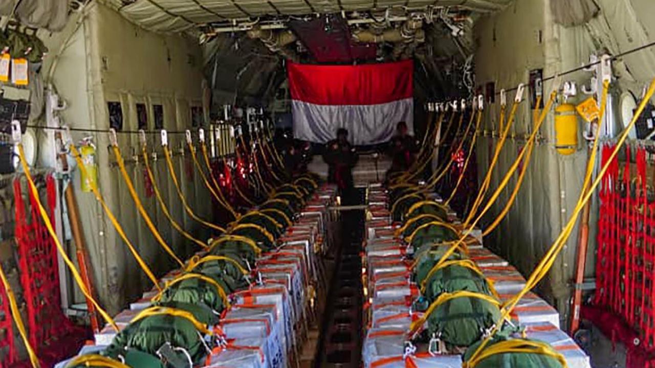FOTO: Hadiah HUT Kemerdekaan RI, Bantuan Indonesia Tiba di Gaza