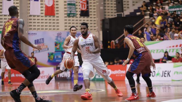 Aksi Pemain Bima Perkasa saat melawan Hangtuah