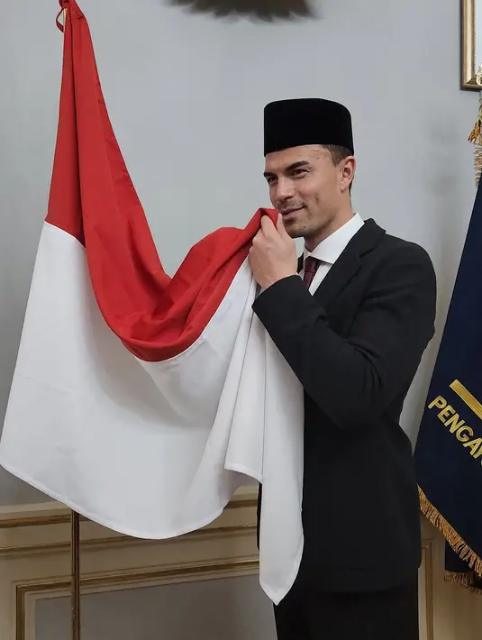 Ketua Umum PSSI Erick Thohir di unggahannya menegaskan bahwa batas waktu pendaftaran pemain untuk kalender internasional bulan ini adalah 10 Maret. Emil Audero yang pernah membela Juventus dan Inter Milan diyakini akan menambah kedalaman Timnas Indonesia di posisi penjaga gawang. Kehadiran Joey dan Dean juga diharapkan membawa pengalaman serta kualitas baru untuk skuad Garuda. (Liputan6.com/IG/@pssi)