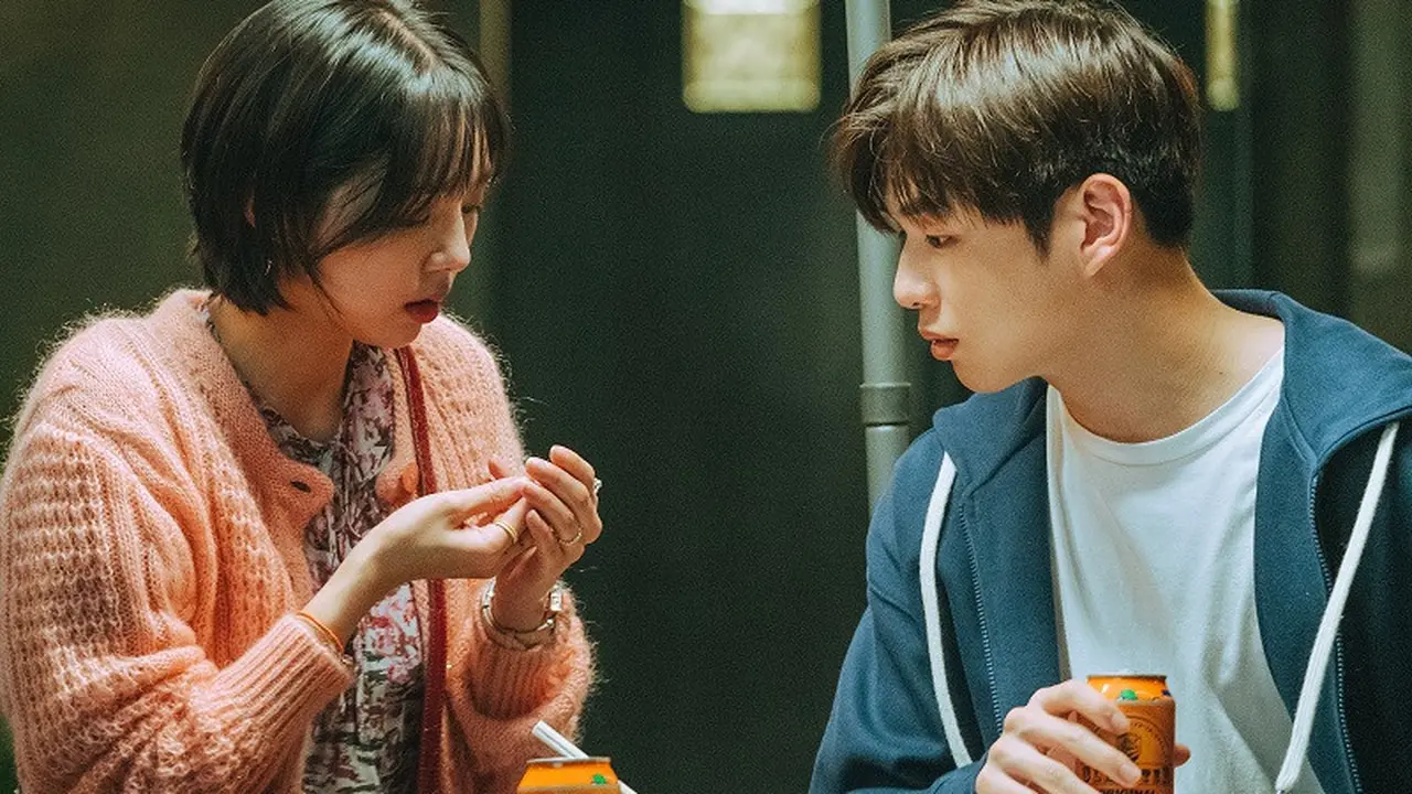Chae Soo Bin dan Kang Daniel (Foto: Disney+ Hotstar)