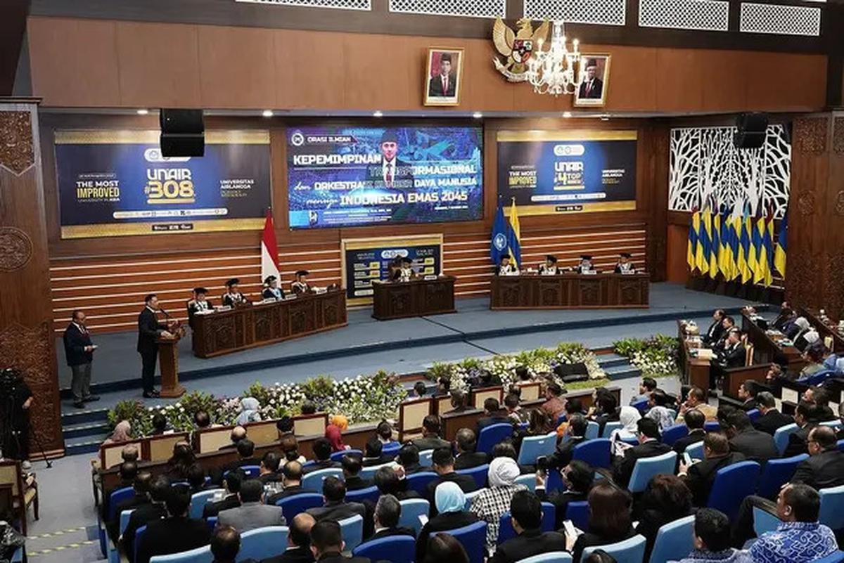 7 Potret AHY Raih Gelar Doktor di Unair, Rektor: Bukan Doktor Universal Studio