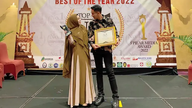 Influencer Anggela Permatasari