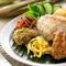 Nggak perlu sulit mencarinya, nasi goreng ulam betawi bisa kamu buat sendiri di rumah. Ini resepnya!