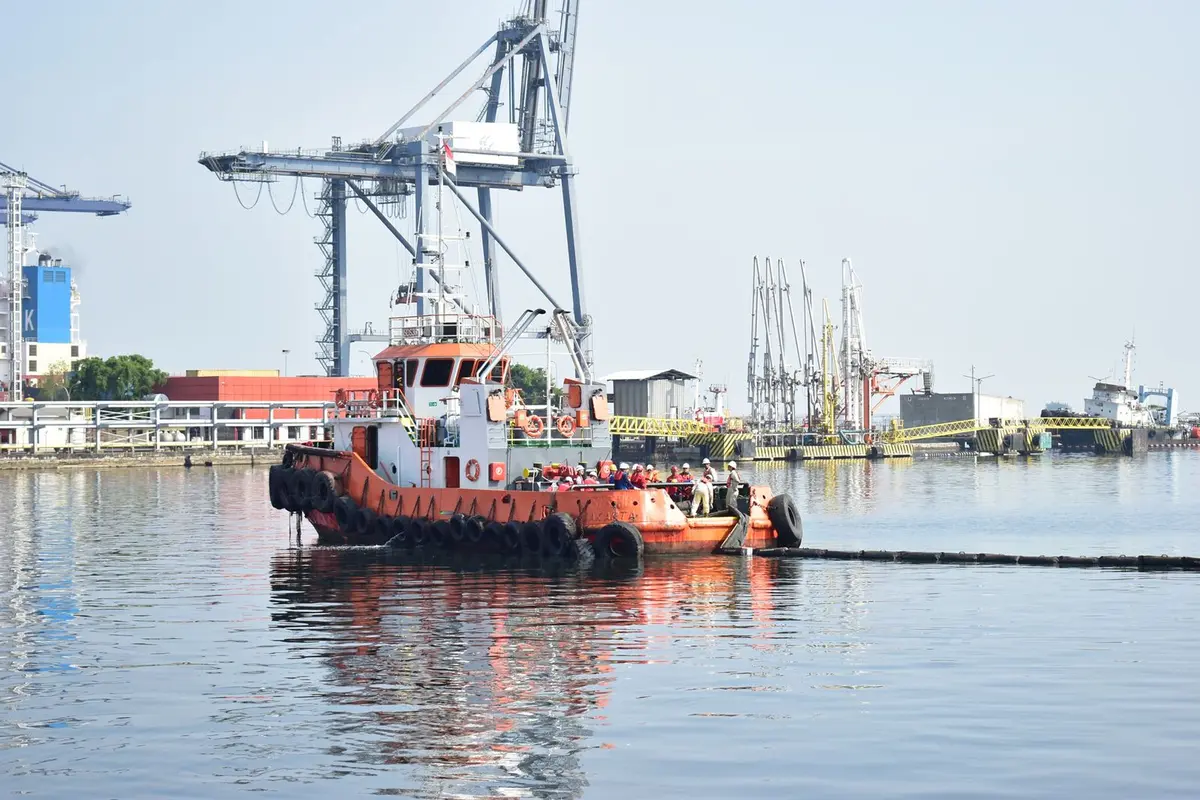 Kantor Kesyahbandaran dan Otoritas Pelabuhan (KSOP) Utama Tanjung Priok.
