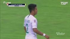 Berita video momen kartu merah untuk bek Timnas Indonesia, I Putu Gede, saat menghadapi Singapura pada laga pertama Grup B Piala AFf 2018, Jumat (9/11/2018).