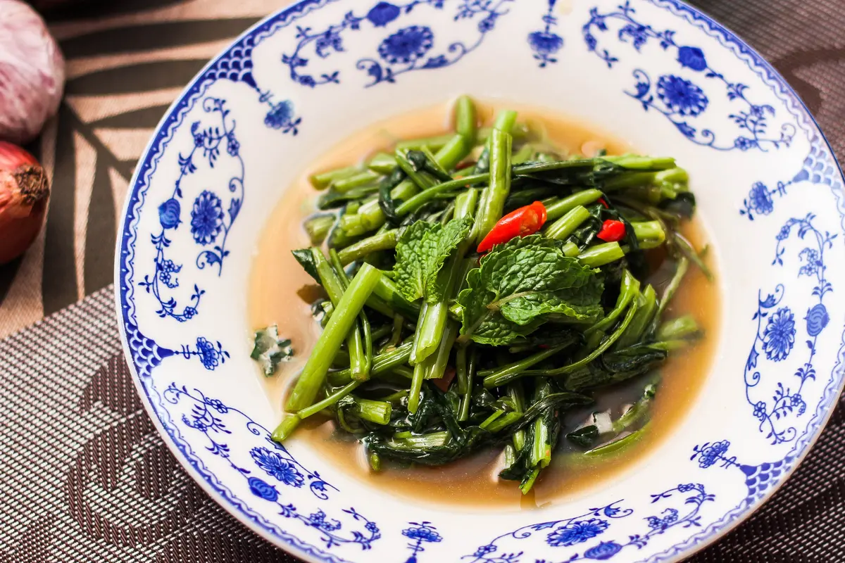 tumis kangkung