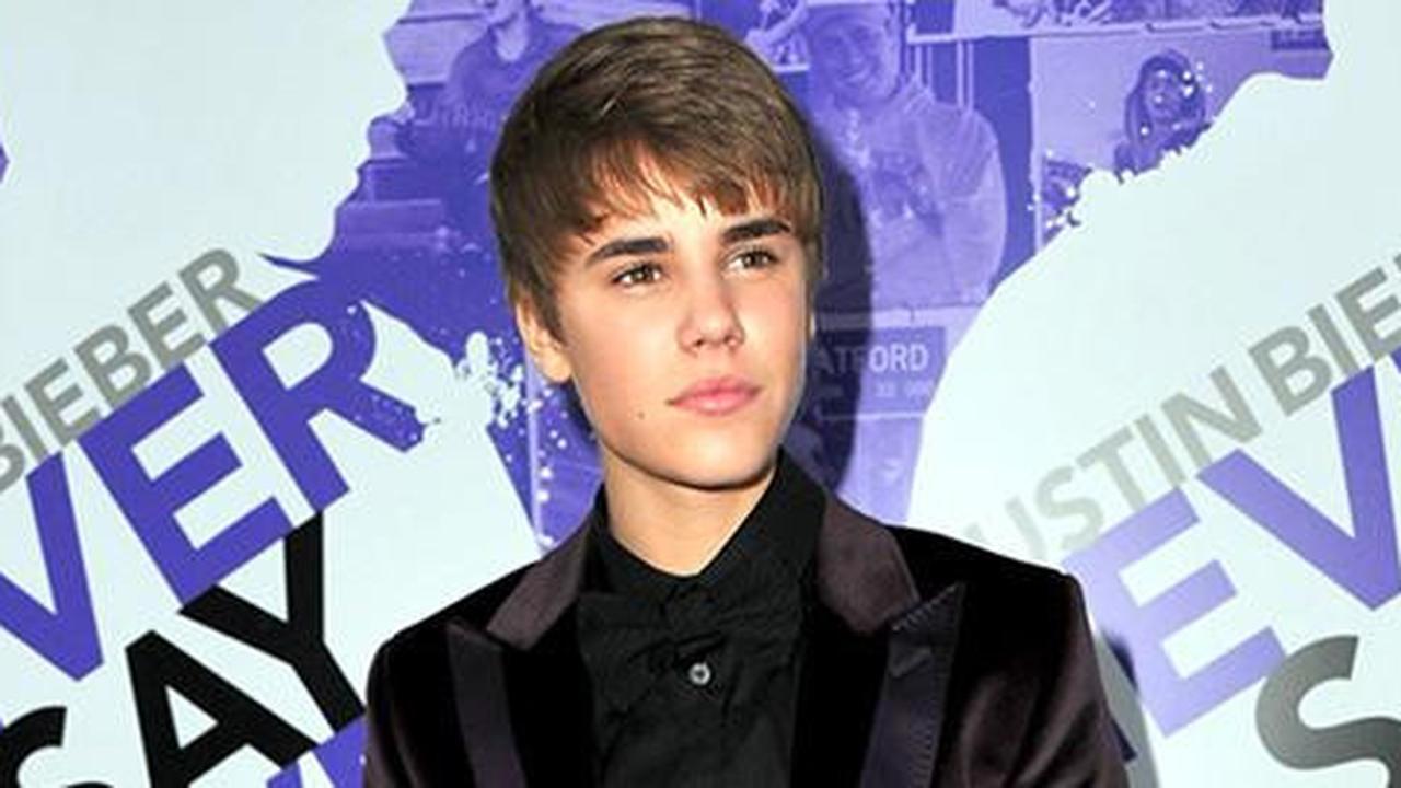 Justin Bieber 'kencani' fans di Billboard Awards