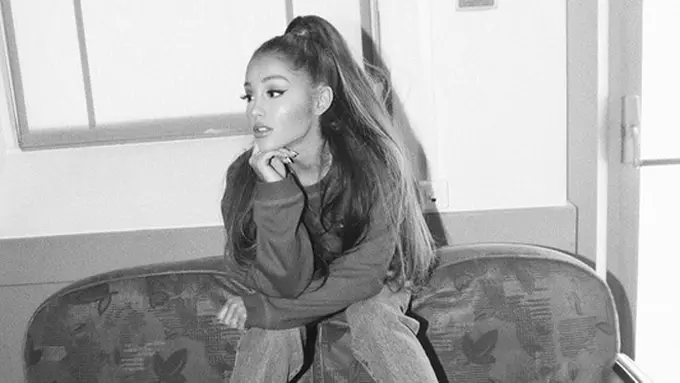 [Bintang] Ariana Grande