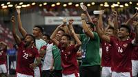 Timnas Indonesia telah melewati 4 partai di fase grup Piala AFF 2020 dengan keluar sebagai juara grup dengan mengoleksi 10 poin, unggul selisih gol atas Vietnam. Dari 4 laga tersebut, tercatat 6 pemain dengan menit bermain terbanyak. Siapa saja sih? (affsuzukicup)