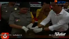 Seorang warga Surabaya yang sehari-hari bekerja sebagai pengendara ojek online, harus berurusan dengan polisi. Pasalnya pelaku nekat membawa kabur sebuah tas berisi dompet, yang bukan miliknya.