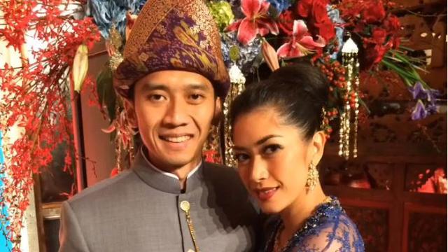 Aliya saat menikah dirias oleh Tienuk Riefki (Foto: Instagram/@ruby_26)