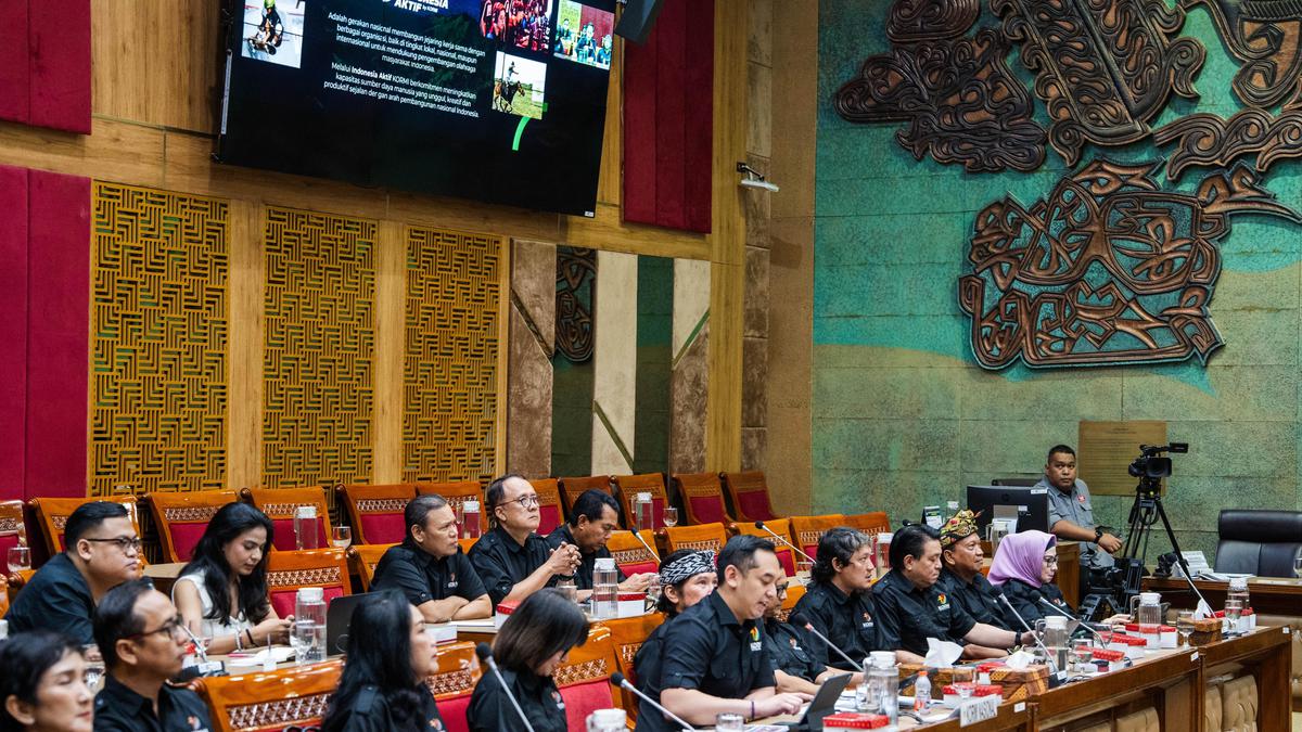 FORNAS 2025 Mendapat Angin Segar: Dukungan DPR Dorong Komite Olahraga Masyarakat Indonesia
