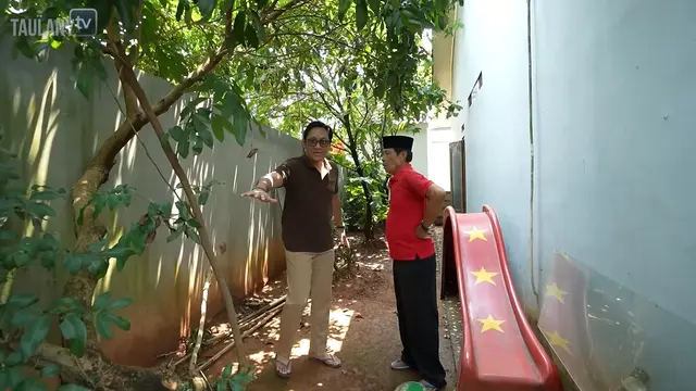 Potret Halaman Rumah Sederhana Haji Malih