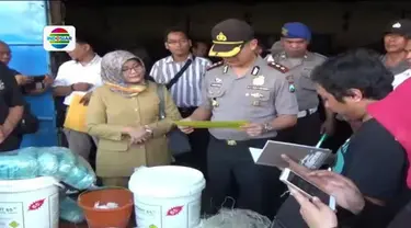 Kepolisan Resor Jember, Jawa Timur, membongkar praktik pabrik mi bakso mengandung zat kimia berbahaya.