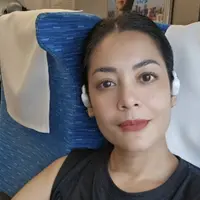 Salah satu hal yang paling mencolok dari kecantikan Lulu Tobing adalah penampilannya yang tetap alami meskipun sudah bertahun-tahun berkecimpung di dunia hiburan. [Foto: Instagram/ Lulu Tobing]