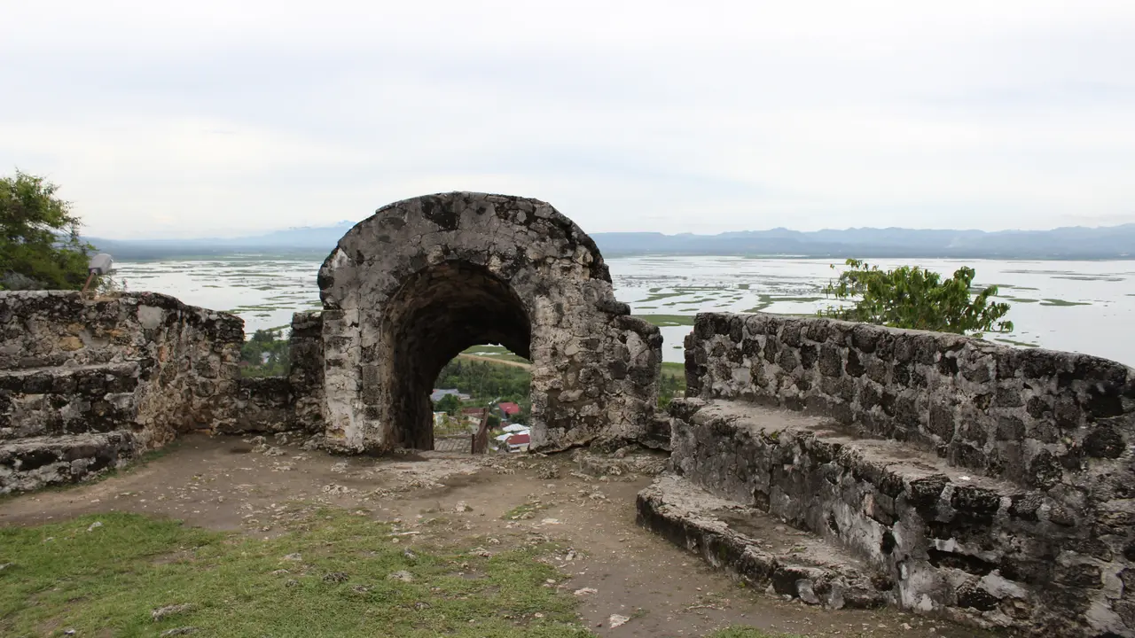 Benteng Otanaha di Gorontalo