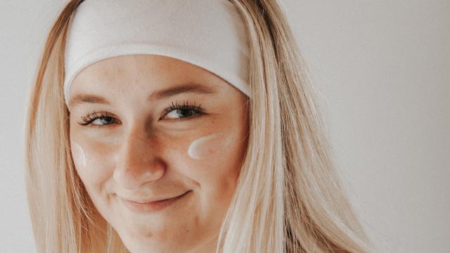 Mengatasi Flek Hitam