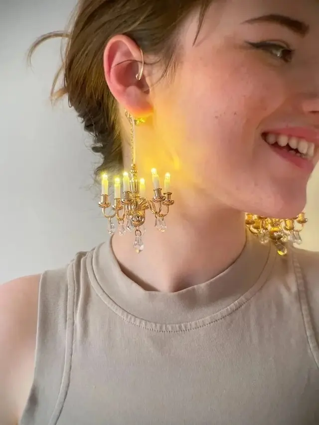 Anting bisa nyala