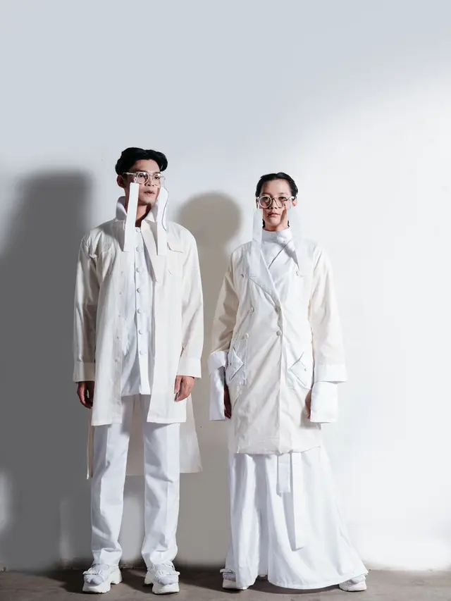 Pemenang Kedua Kompetesi Fashion Ready To Wear Alif Permana Wijaya (Arva Fashion School – Surabaya)