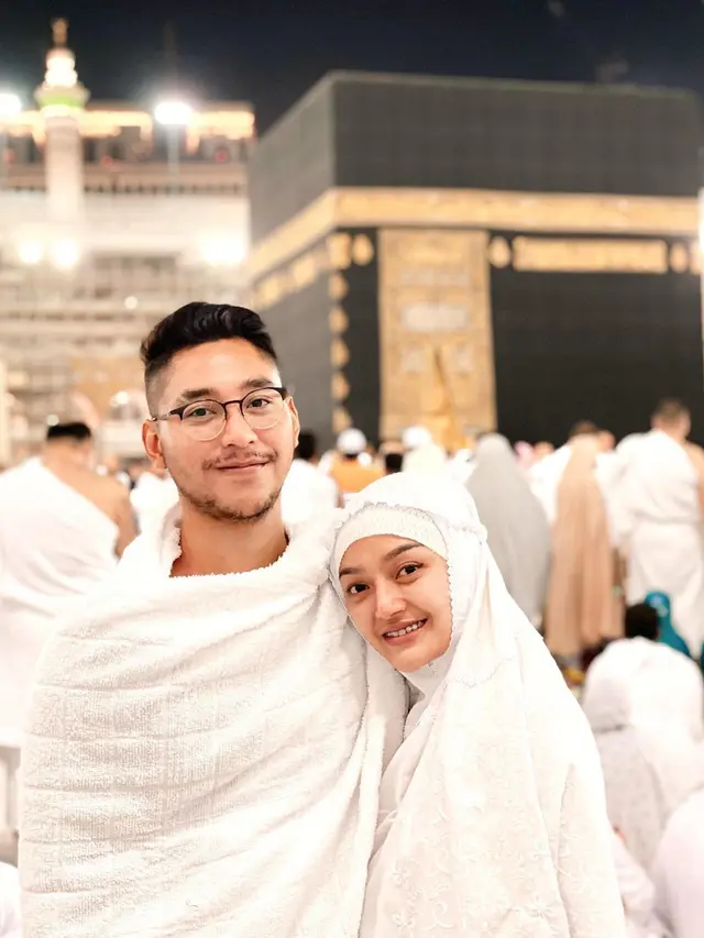 6 Potret Siti Badriah dan Krisjiana Baharudin Setelah Setahun Menikah, Makin Lengket