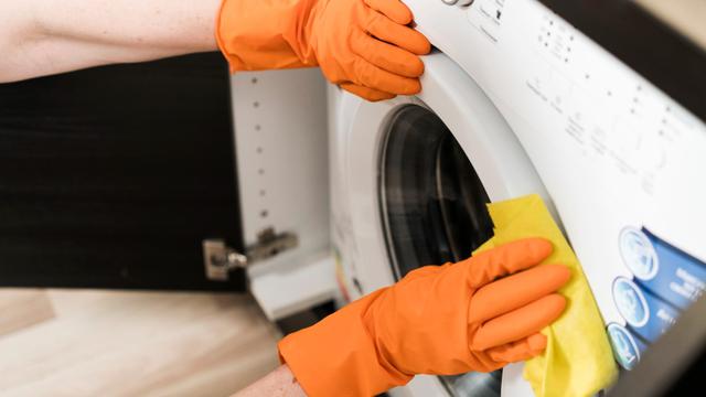 Cleaning Washing Machine