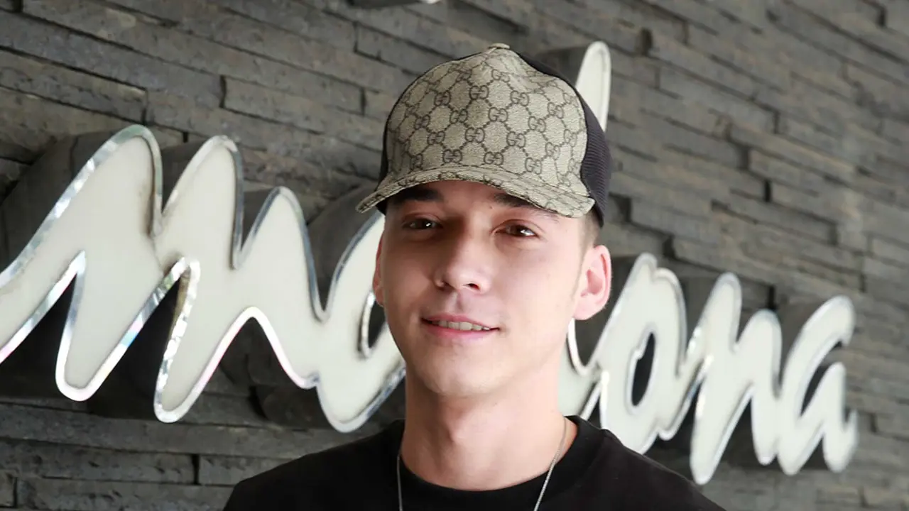 [Bintang] Stefan William