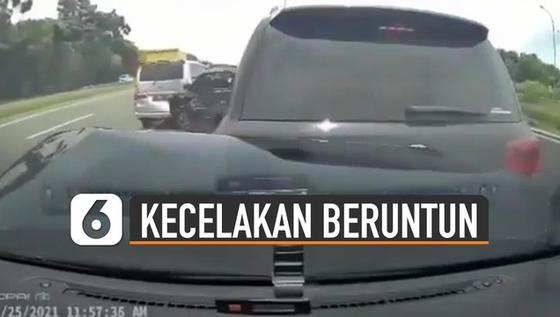 VIDEO: Ngeri, Kecelakaan Mobil Beruntun di Jalan Tol