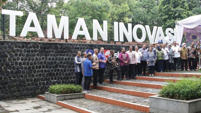 Sinar Mas melalui pilar usahanya, PT Berau Coal dalam pembangunan Taman Plaza Inovasi IPB. (Dok Sinar Mas)