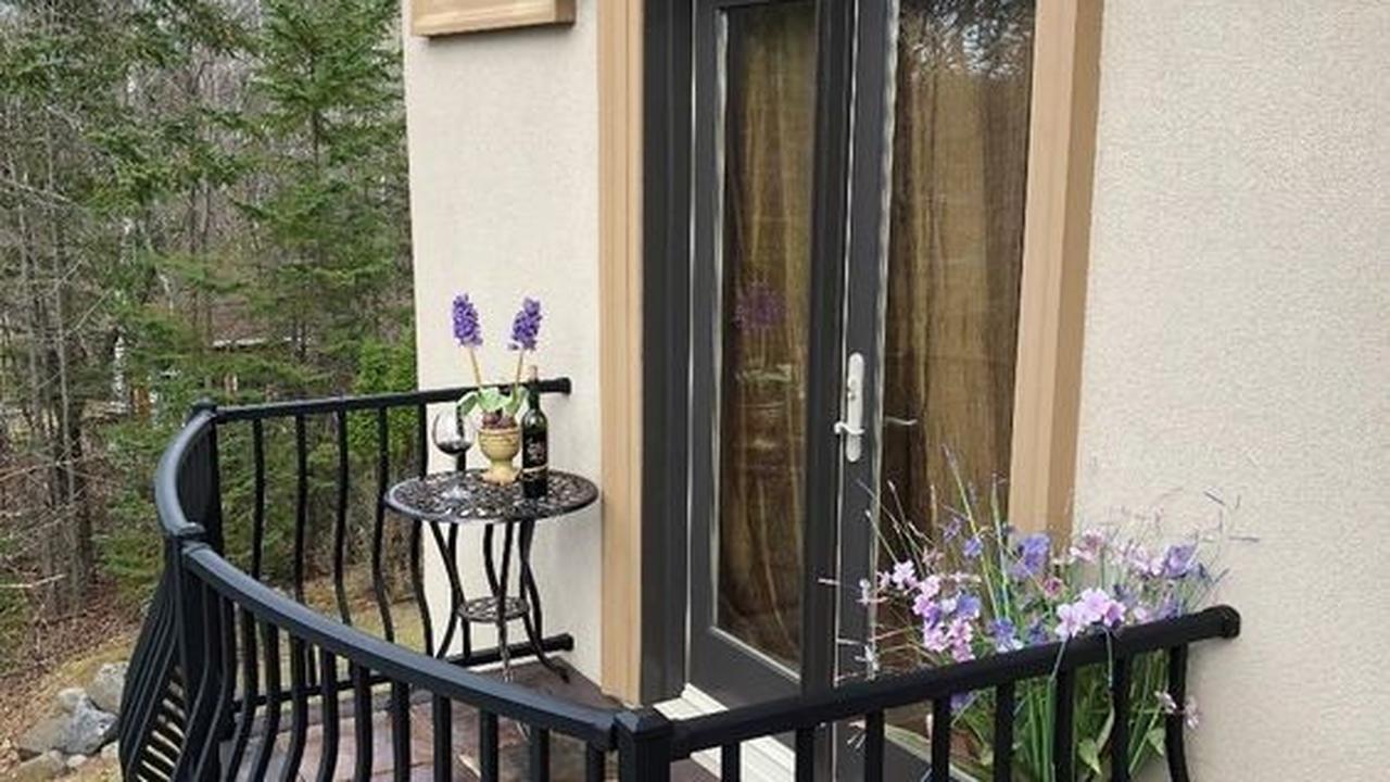 Desain Railing Balkon Minimalis