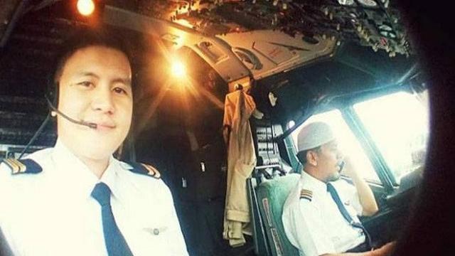 Sosok Kapten Afwan, Pilot Sriwijaya SJ182 yang Dikenal Identik Peci Putihnya