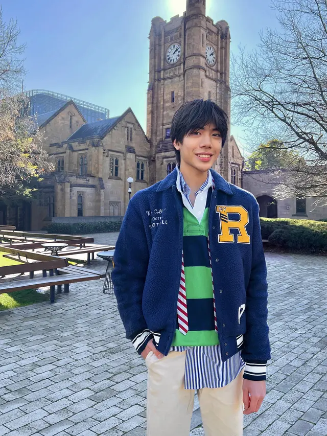 Devon Kei Enzo Jadi Mahasiswa di Usia 15 Tahun, Buktikan Jenius Juga Bisa Punya Style