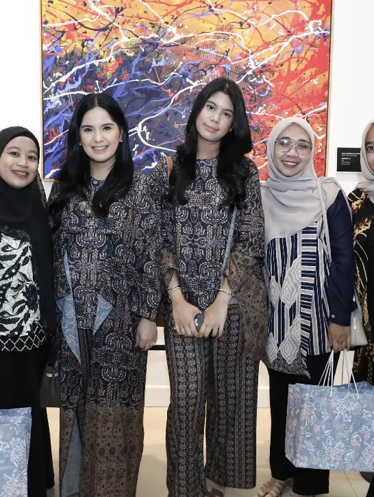 Ragam tampilan ala Annisa Yudhoyono yang bisa dijadikan inspirasi gaya di hari Lebaran. [Foto: Annisa Yudhoyono]