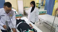 Perawatan jemaah haji di Klinik Kesehatan Haji Indonesia (KKHI) di Madinah, Arab Saudi. (Liputan6.com/Taufiqurrohman)