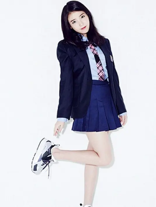 Jun Ki juga mengatakan bahwa akting yang selalu dilakukannya membutuhkan pembelajaran setiap waktu. Dia juga berusaha menggunakan semua bagian wajah dan tubuhnya untuk memperkuat mimiknya. (Instagram/iu_real)