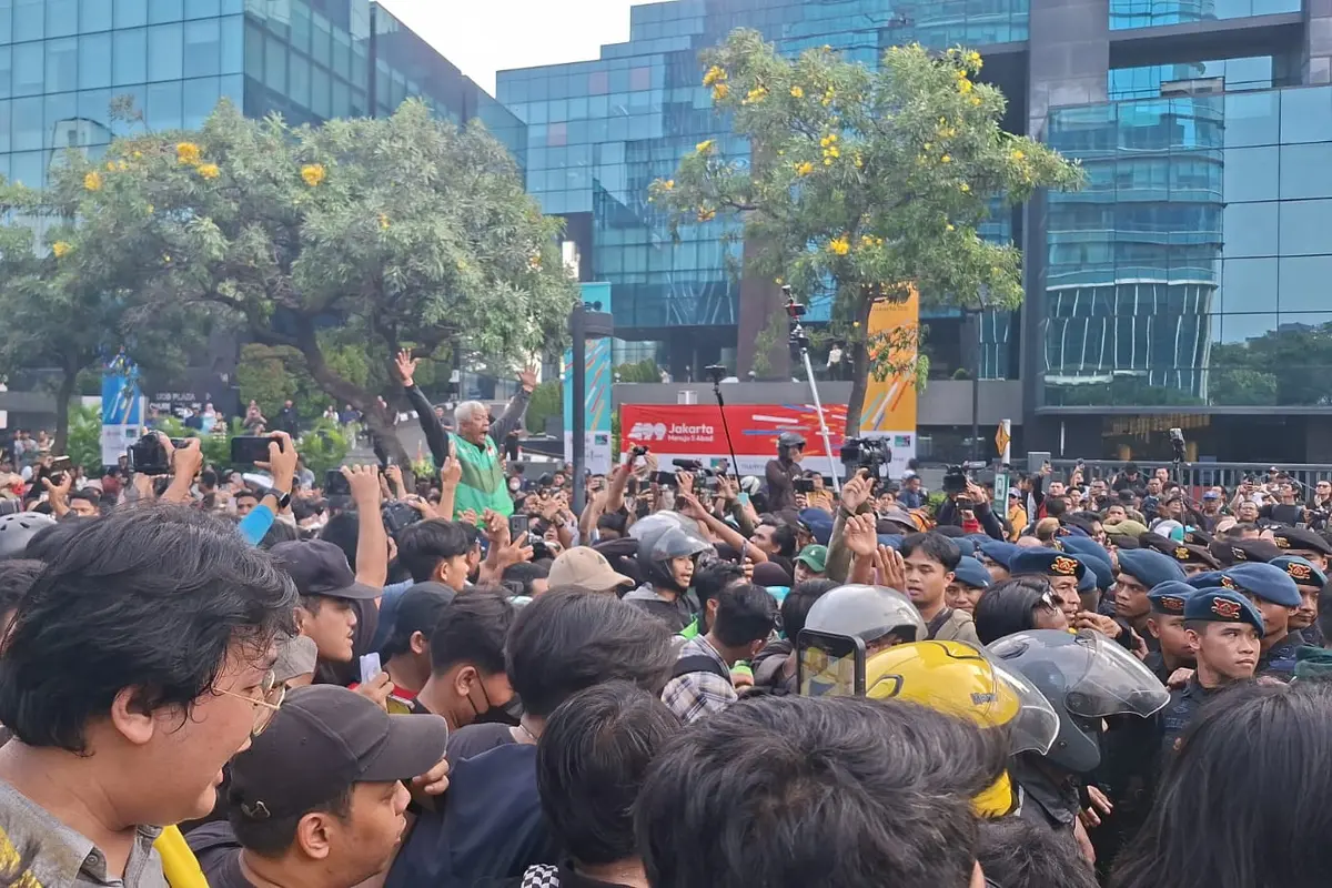 Kondisi demo mahasiswa di Bundaran HI