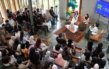 FOTO: Perempuan Muda Berbagi Inspirasi Menembus Dunia Teknologi